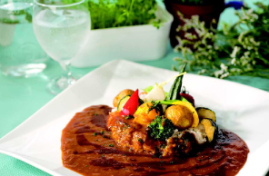 渡島菜園野菜デミカレー